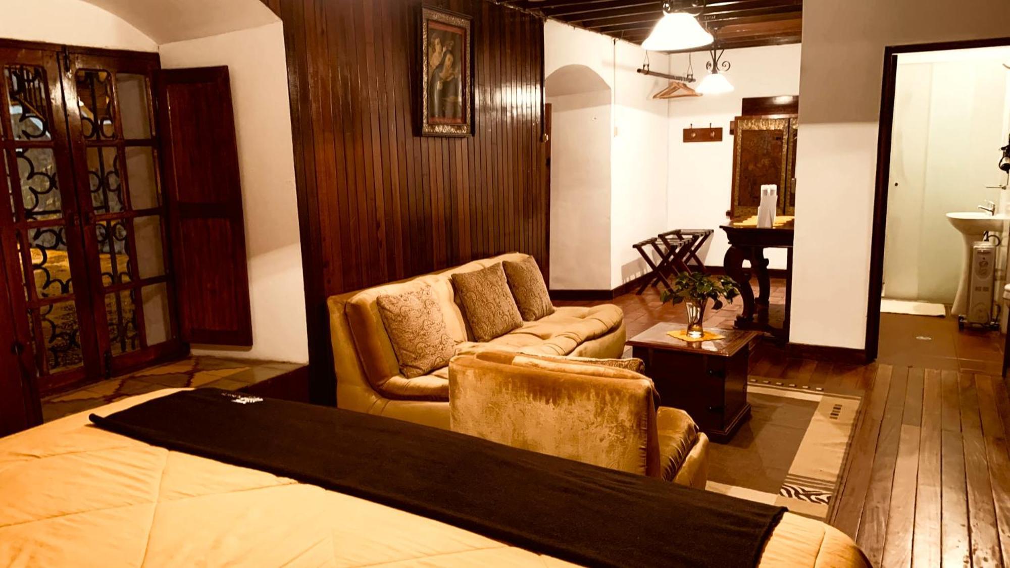 Hotel Museo Cayara Santa Lucia ภายนอก รูปภาพ